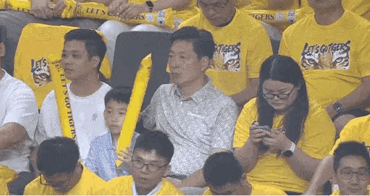 开云-张皓嘉三分绝杀！广东东阳光队主场加时险胜北京 将季后赛晋级悬念延续！